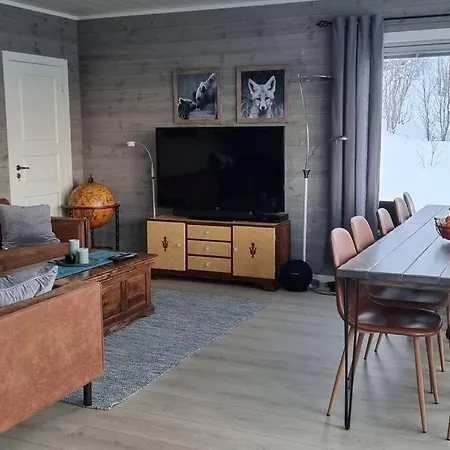 Hele Utleiebolig Aroybuktneset